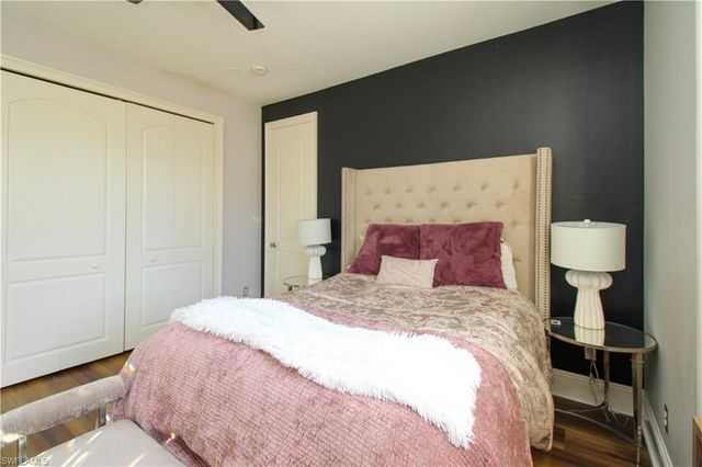 1412 Hemingway PL, Naples, FL 34103