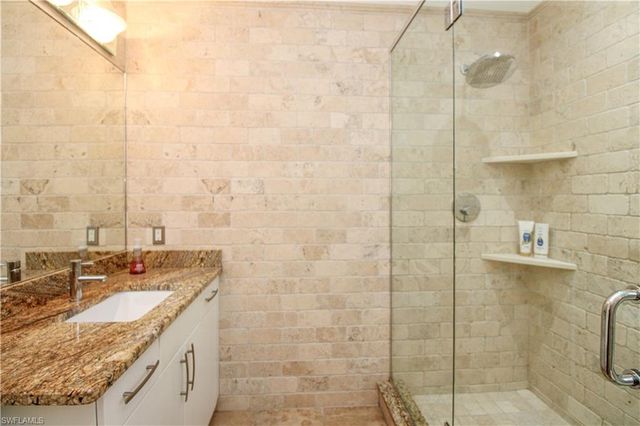 1412 Hemingway PL, Naples, FL 34103