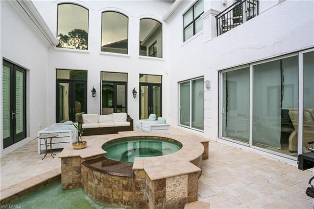 1412 Hemingway PL, Naples, FL 34103