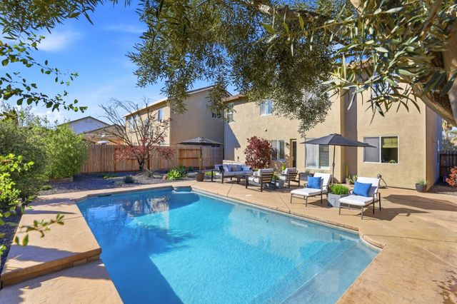 3555 Saint Lucia Pl, West Sacramento, CA 95691