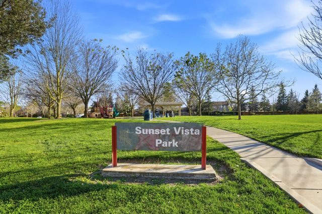3555 Saint Lucia Pl, West Sacramento, CA 95691
