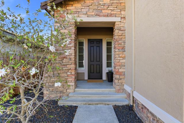 3555 Saint Lucia Pl, West Sacramento, CA 95691