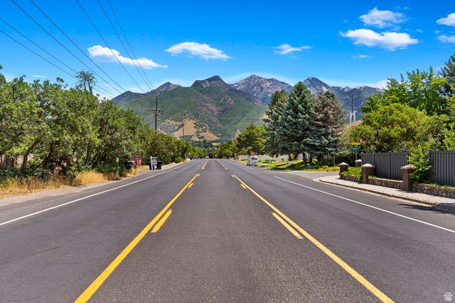 2315 E CREEK RD, Sandy, UT 84093