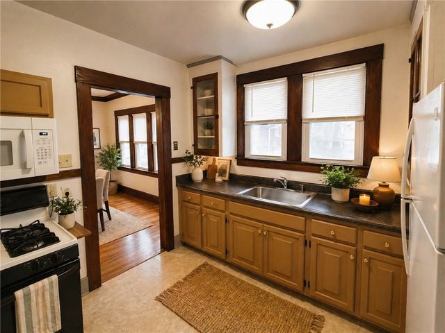 735-737 Woodbine Avenue, Rochester, NY 14619