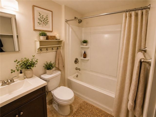 735-737 Woodbine Avenue, Rochester, NY 14619