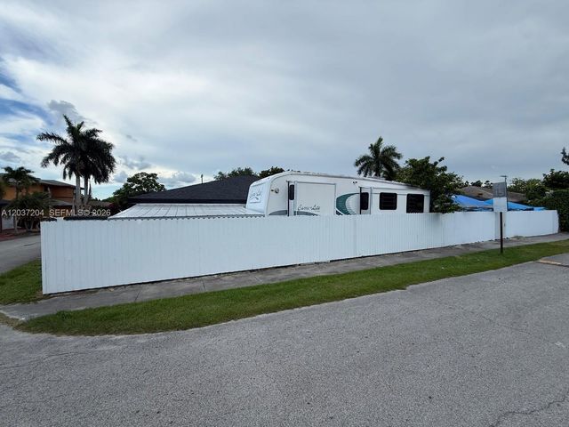 29712 SW 158th Pl, Homestead, FL 33033