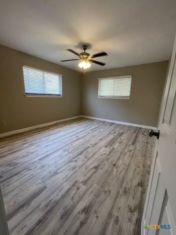 744 Hill Top Drive, Canyon Lake, TX 78133