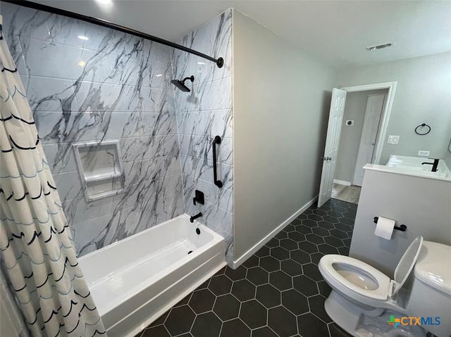 744 Hill Top Drive, Canyon Lake, TX 78133