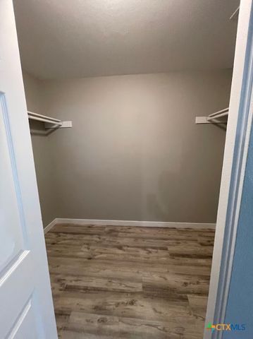 744 Hill Top Drive, Canyon Lake, TX 78133