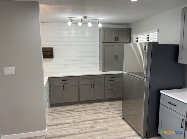 744 Hill Top Drive, Canyon Lake, TX 78133