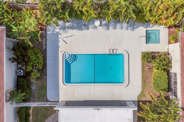 2121 WOOD STREET C110, Sarasota, FL 34237