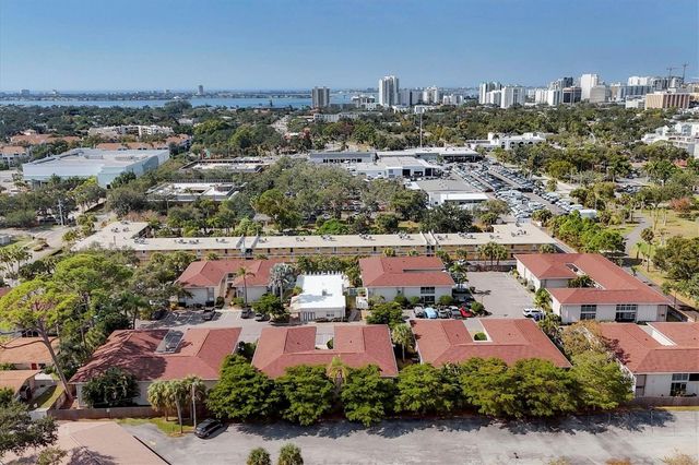 2121 WOOD STREET C110, Sarasota, FL 34237