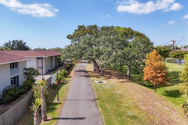 2121 WOOD STREET C110, Sarasota, FL 34237