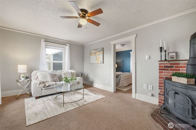 3596 E Howe Street, Tacoma, WA 98404