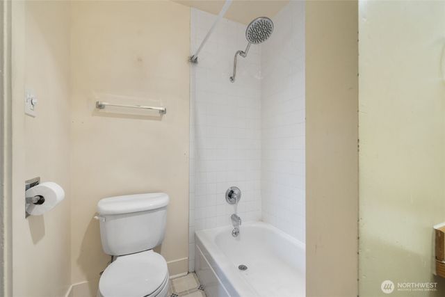 3596 E Howe Street, Tacoma, WA 98404