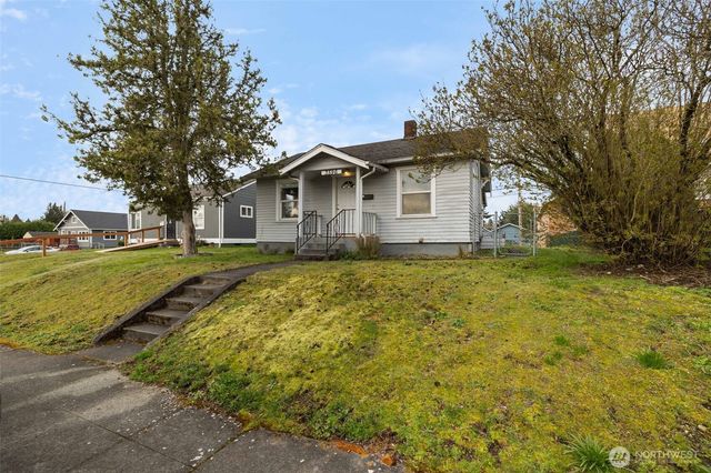 3596 E Howe Street, Tacoma, WA 98404