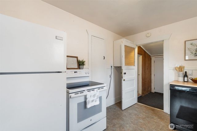 3596 E Howe Street, Tacoma, WA 98404