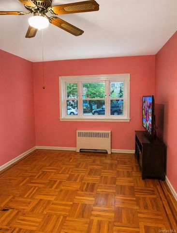 1024 E 214th Street, Bronx, NY 10469