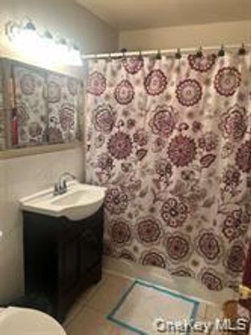 1024 E 214th Street, Bronx, NY 10469