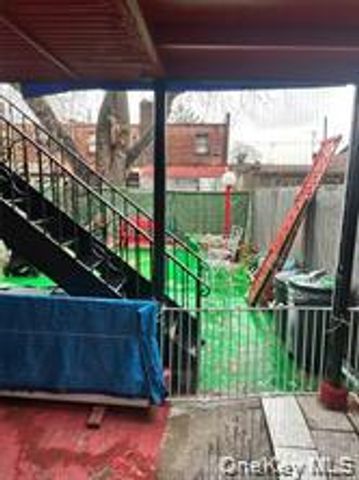 1024 E 214th Street, Bronx, NY 10469