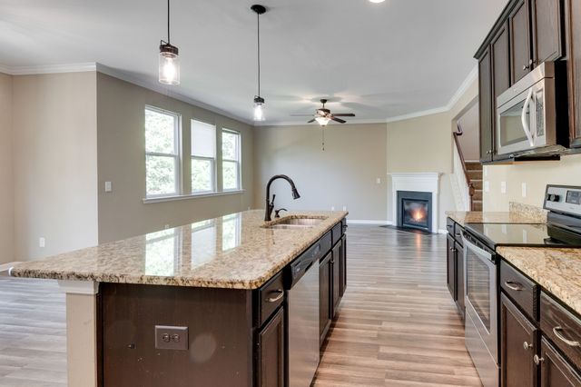 6513 Sunnywood Dr, Nashville, TN 37211