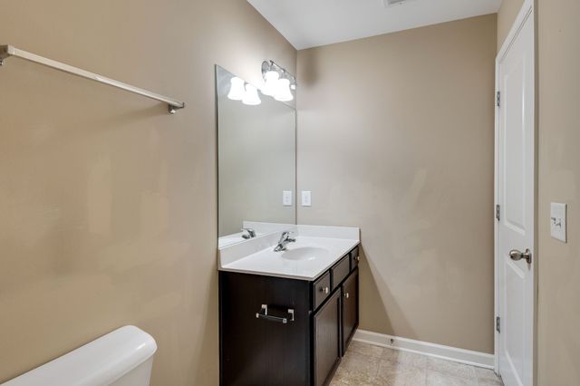 6513 Sunnywood Dr, Nashville, TN 37211