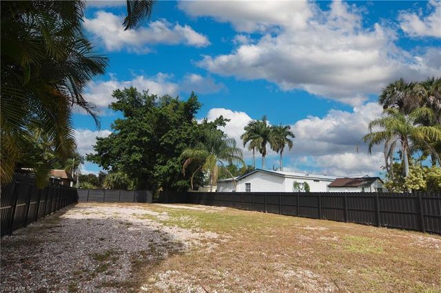 2228 Marina Park DR, Fort Myers, FL 33905