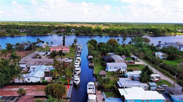 2228 Marina Park DR, Fort Myers, FL 33905