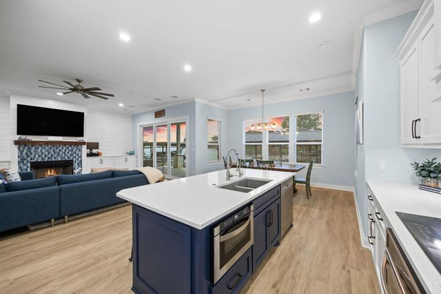 341 Holiday Lane, Coldspring, TX 77331