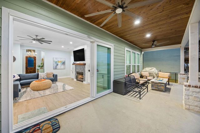 341 Holiday Lane, Coldspring, TX 77331