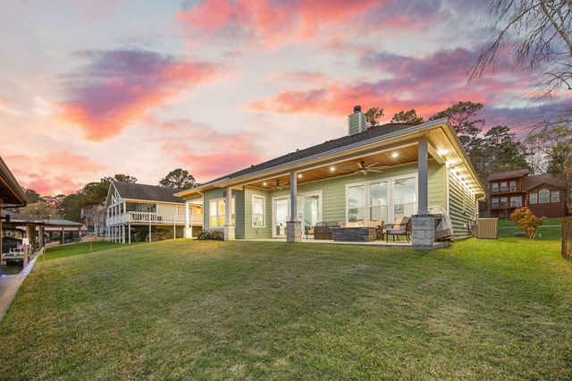 341 Holiday Lane, Coldspring, TX 77331