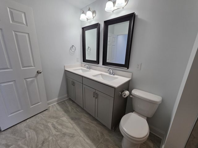 369 Carriage House Ln, Hendersonville, TN 37075