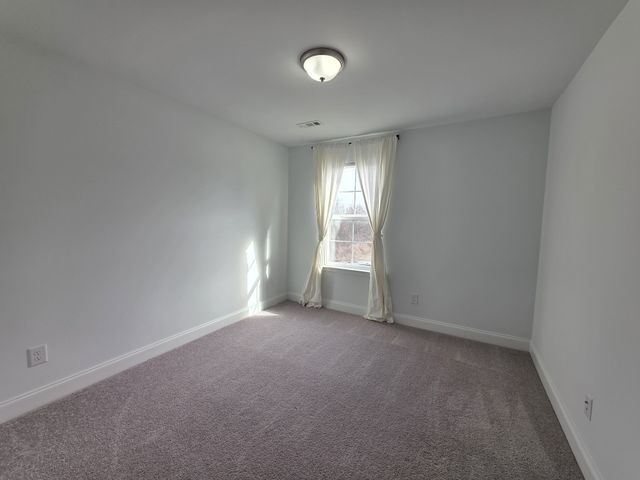 369 Carriage House Ln, Hendersonville, TN 37075