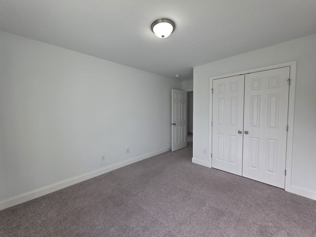 369 Carriage House Ln, Hendersonville, TN 37075