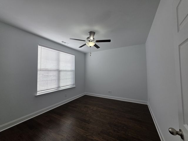 369 Carriage House Ln, Hendersonville, TN 37075