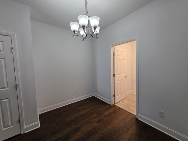 369 Carriage House Ln, Hendersonville, TN 37075