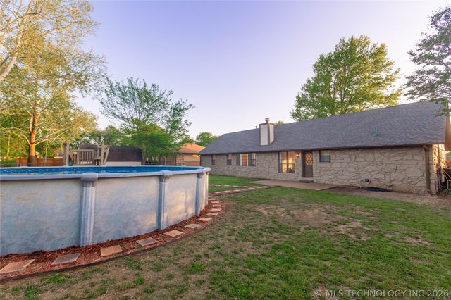 2422 S Maywood Drive, Claremore, OK 74017