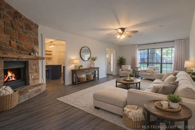 2422 S Maywood Drive, Claremore, OK 74017