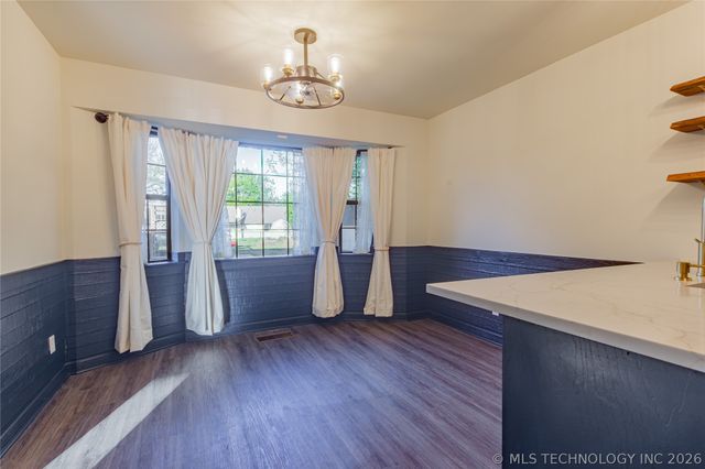 2422 S Maywood Drive, Claremore, OK 74017