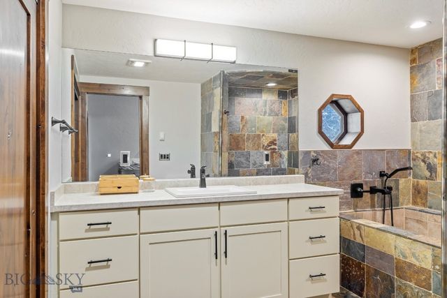 16 Evening Star Drive, Emigrant, MT 59027