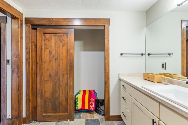 16 Evening Star Drive, Emigrant, MT 59027