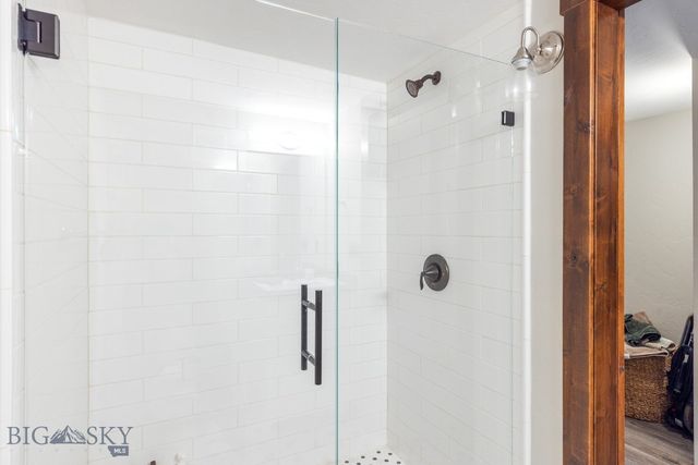 16 Evening Star Drive, Emigrant, MT 59027