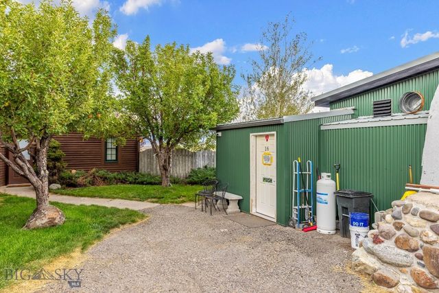 16 Evening Star Drive, Emigrant, MT 59027