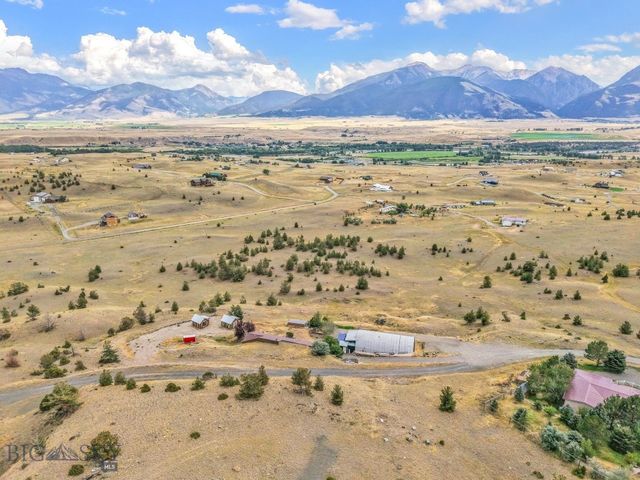 16 Evening Star Drive, Emigrant, MT 59027