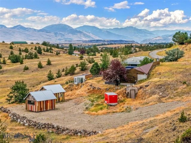 16 Evening Star Drive, Emigrant, MT 59027