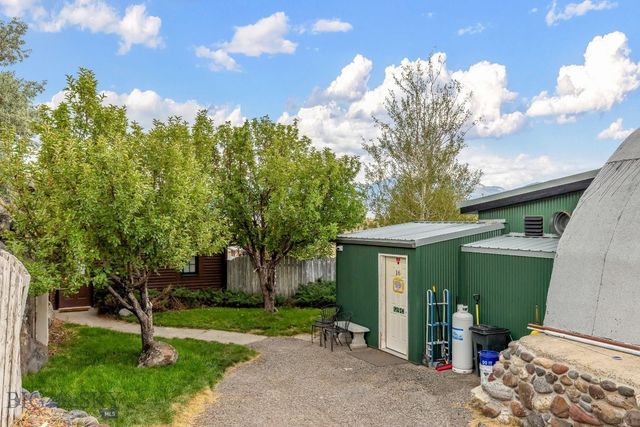 16 Evening Star Drive, Emigrant, MT 59027