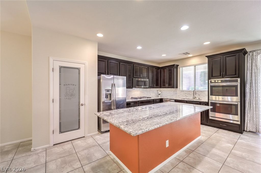 7539 Old Compton Street, Las Vegas, NV 89166 — photo 5