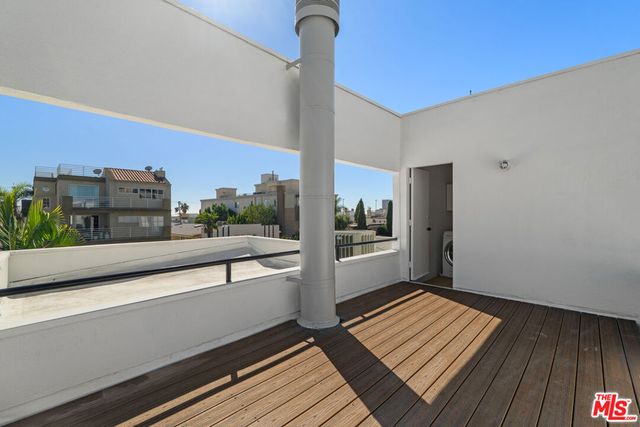 11925 Goshen Avenue 4, Los Angeles, CA 90049