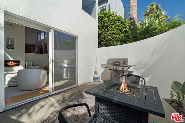 11925 Goshen Avenue 4, Los Angeles, CA 90049