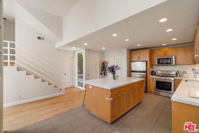 11925 Goshen Avenue 4, Los Angeles, CA 90049
